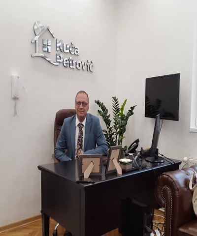 Saša Milovanović — menadžer agencije Kuća Petrović, licencirani posrednik br. 1977
