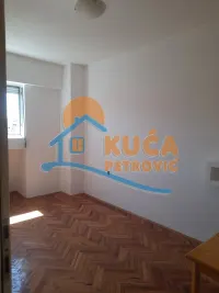 Stan, Bulevar Nemanjića Zona 3 — fotografija 1